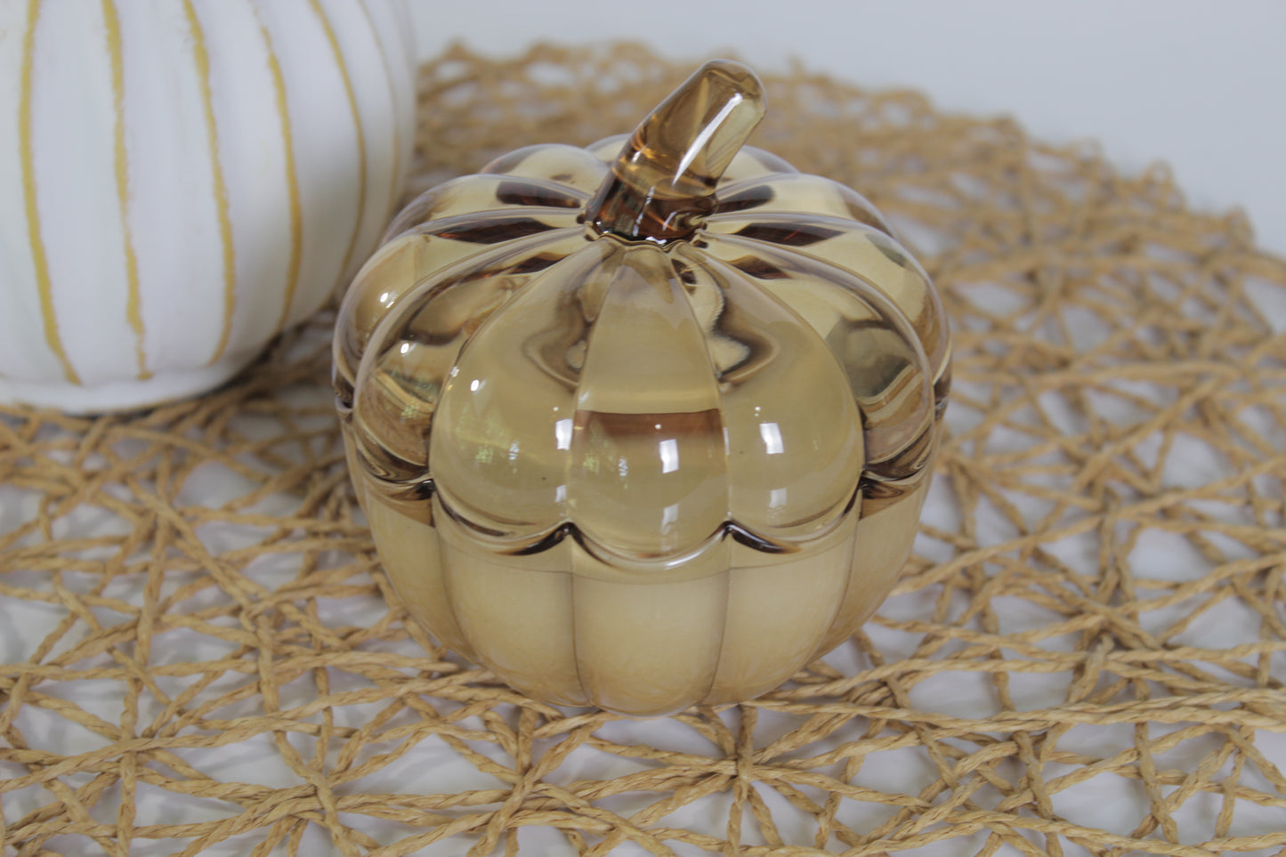 White Pumpkin Caramel Candle - Mouthwatering Gourmand