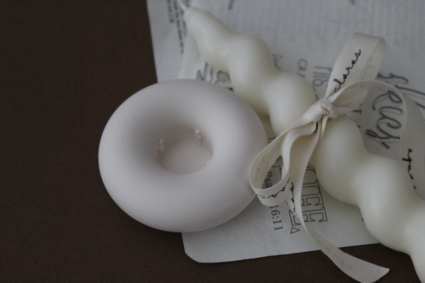 Minimalist Round Candlestick Holder