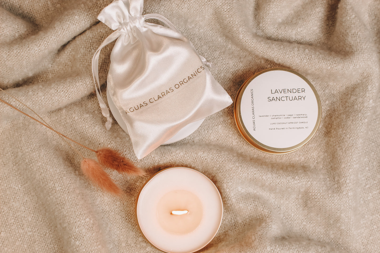 Lavender Sanctuary Golden Travel Candle Tin - Aromatic Lavender