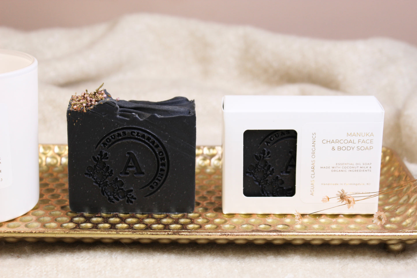 Handmade Manuka Charcoal Face & Body Soap - Tea Tree & Geranium Essential Oils
