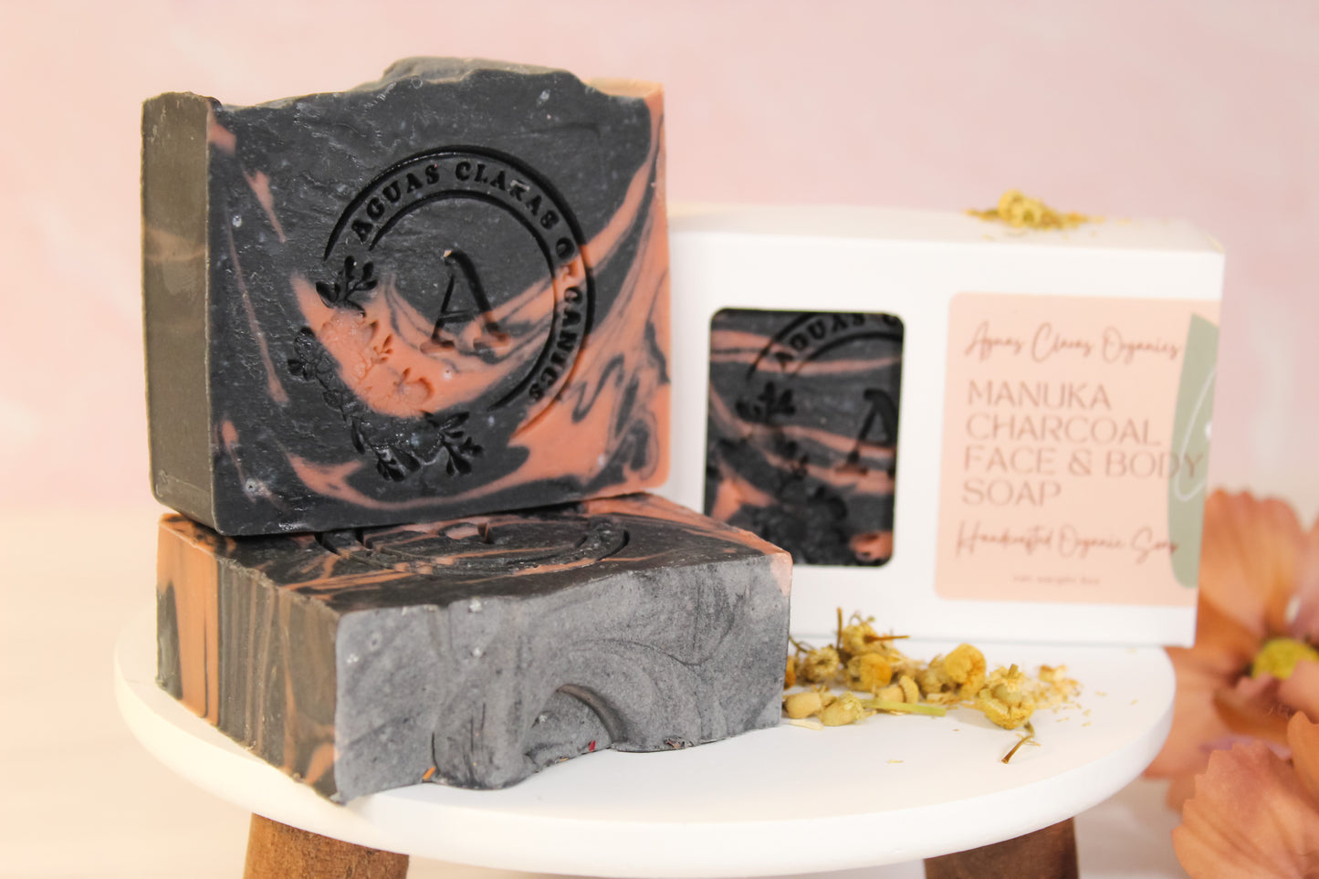 Manuka Charcoal Face & Body Soap - Tea Tree & Geranium Essential Oils
